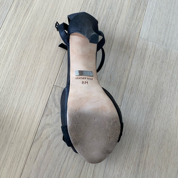 Badgley Mischka open-toe heels - Picture 4 of 4